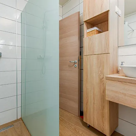 1 Bedroom Amazing In Апартаменты *