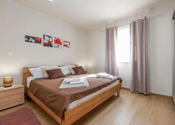 Apartamento 1 Bedroom Amazing In Vir