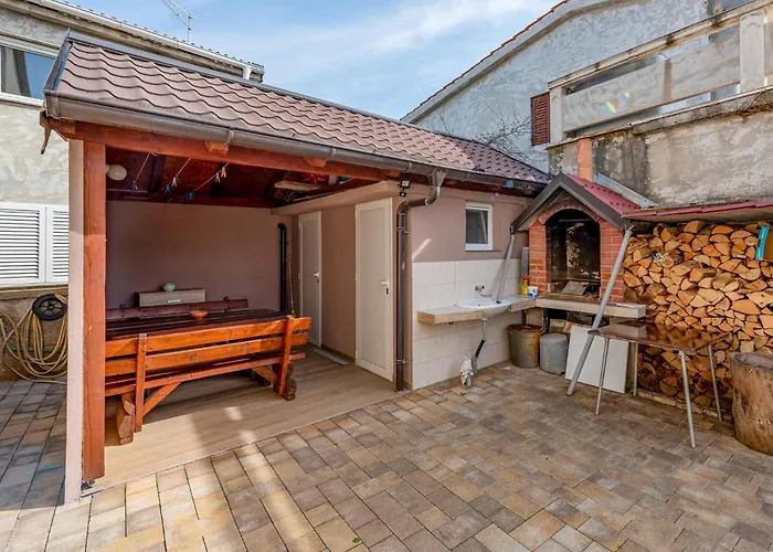 Apartamento 1 Bedroom Amazing In Vir