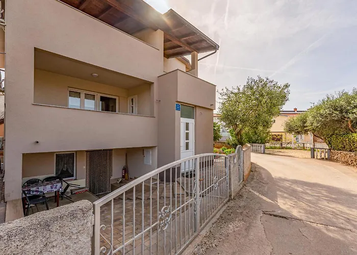 1 Bedroom Amazing In Apartamento *