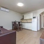 1 Bedroom Amazing In * Vir
