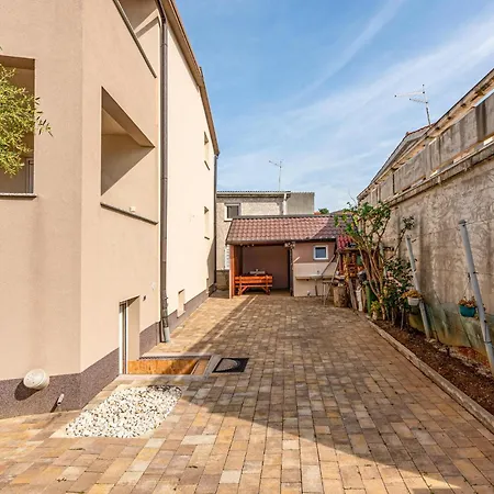 Appartement 1 Bedroom Amazing In